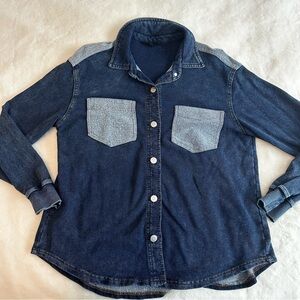 Jane and Delancey Blue Chambray Stretch Shirt Size Medium